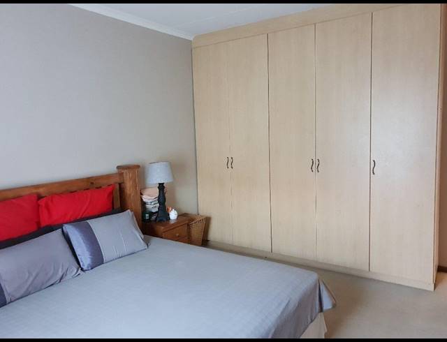 3 BEDROOM HOUSE SOLD IN MAGALIESKRUIN